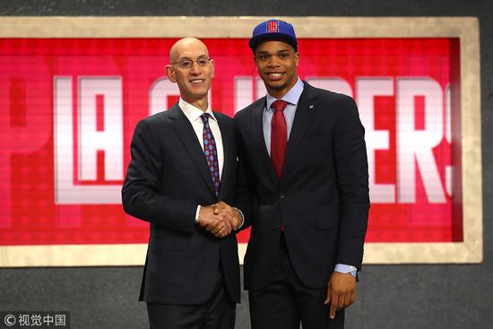 这使得许多 这使得许多